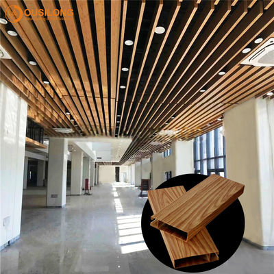 Потолок металла деревянной планки профиля выглядеть алюминиевой декоративный приостанавливанный ложный для торгового центра