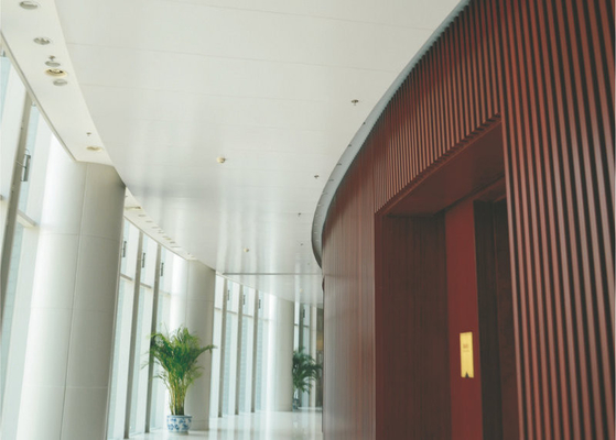 Придайте огнестойкость крыше потолка экрана профиля U-алюминия высокой ранга декоративной для офисного здания
