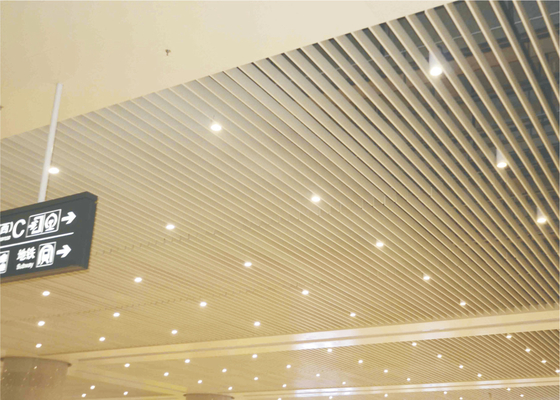 Декоративная плитка потолка металла деревянной прокладки, пожаробезопасный квадратный потолок прокладки пробки