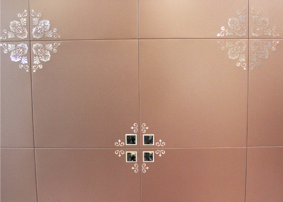 потолок 300mm x 300mm украшая художнический, коммерчески металлическая плитка потолка для ванных комнат