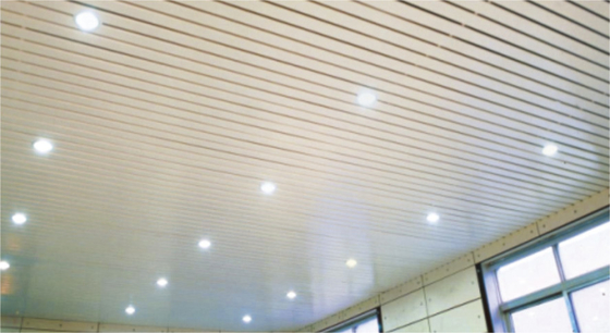 Украшать алюминиевое покрытие ролика суспендировать потолка рекламы прокладки, SGS ISO