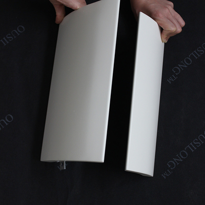 Подгонянная белизной декоративная алюминиевая толщина изогнутой формы 1.5мм 2.0мм листа панели