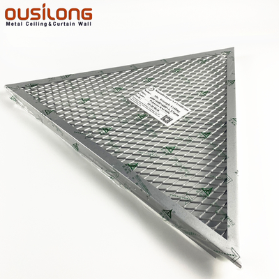 Полигональная форма приостанавливала алюминиевые акустические панели потолка