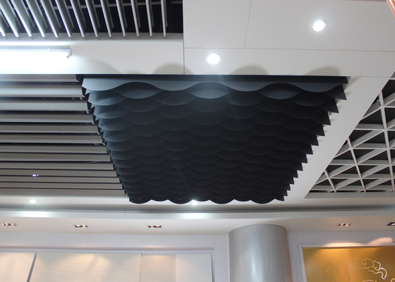 Изготовленные на заказ плитки потолка прокладки цвета коммерчески/Waved сформировали потолок лезвия