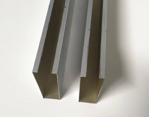 Ролик полиэстера покрывая потолок дефлектора линейного потолка металла серый алюминиевый