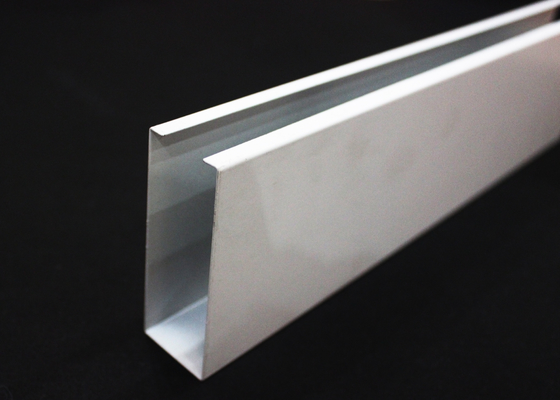 Коммерчески алюминиевые линейные падают вниз плитки потолка U-форменные с толщиной 0.8mm